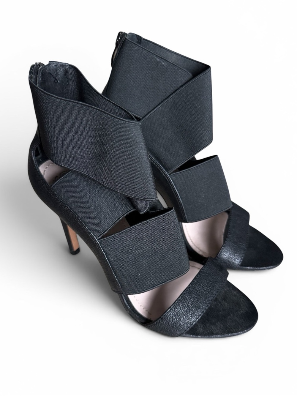 Vince Camuto Ondetti Strappy Stretch Stiletto Sandals Black Leather Size 6